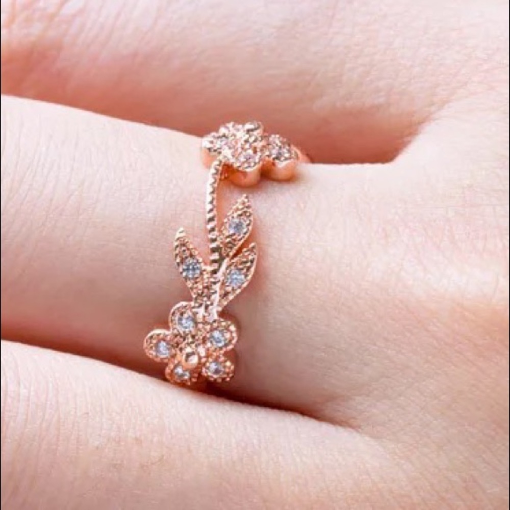 New Women’s Rose Gold Plated Dainty Diamond Ring